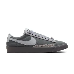 '  FPAR SB Zoom Blazer Low 'Cool Grey'