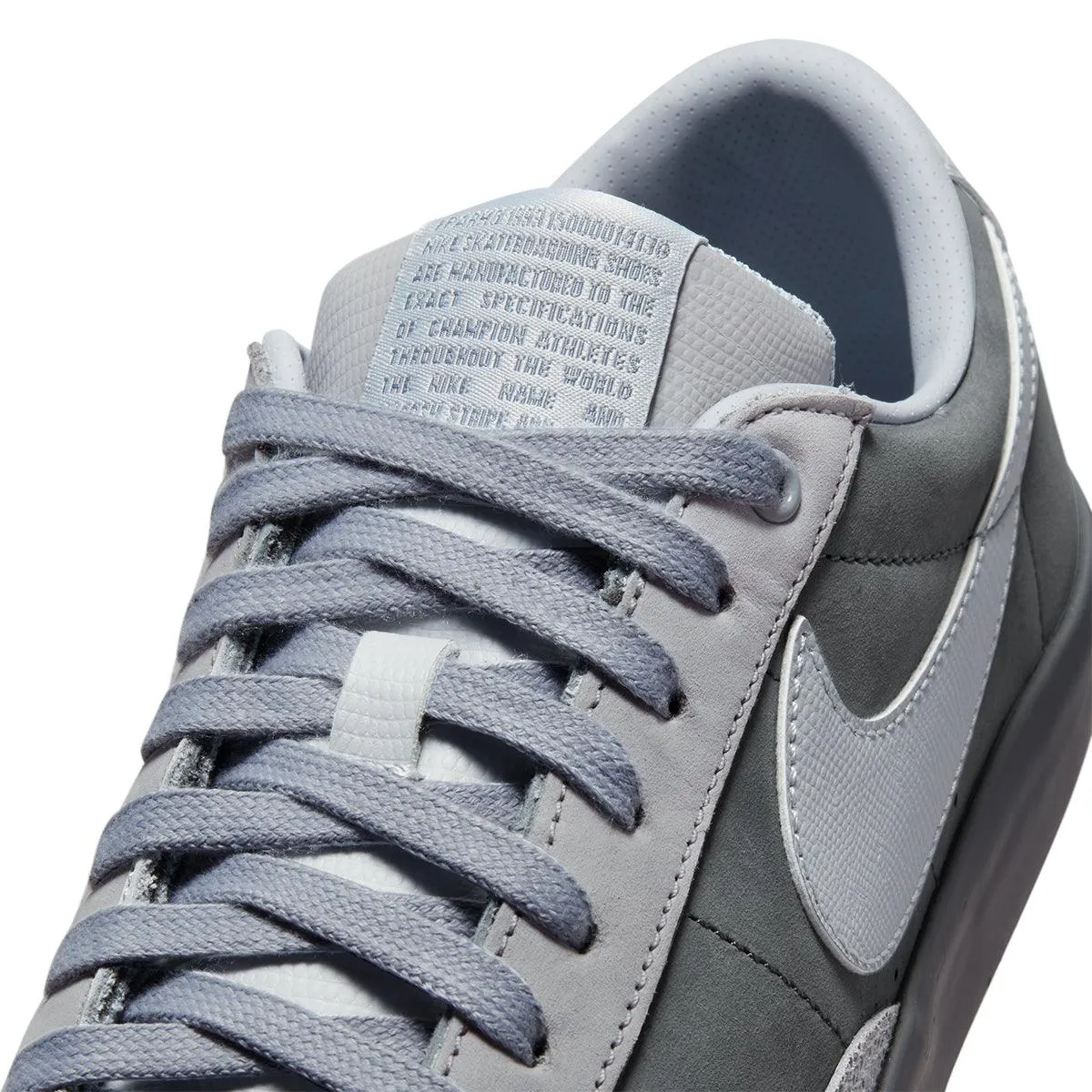   FPAR SB Zoom Blazer Low 'Gris Froid'