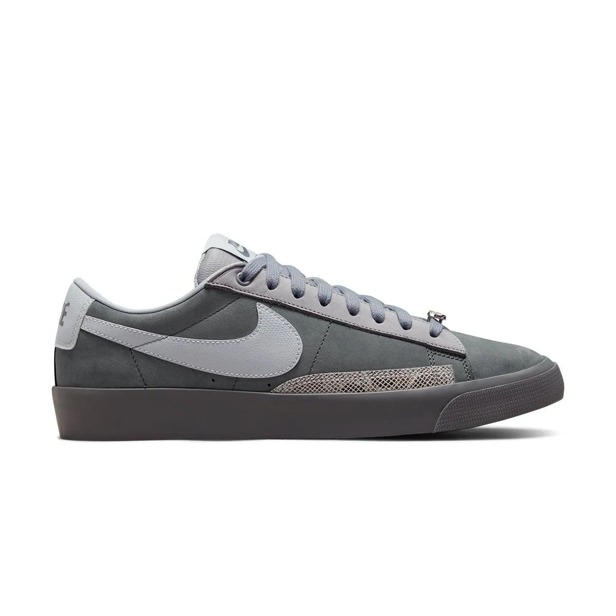   FPAR SB Zoom Blazer Low 'Gris Froid'