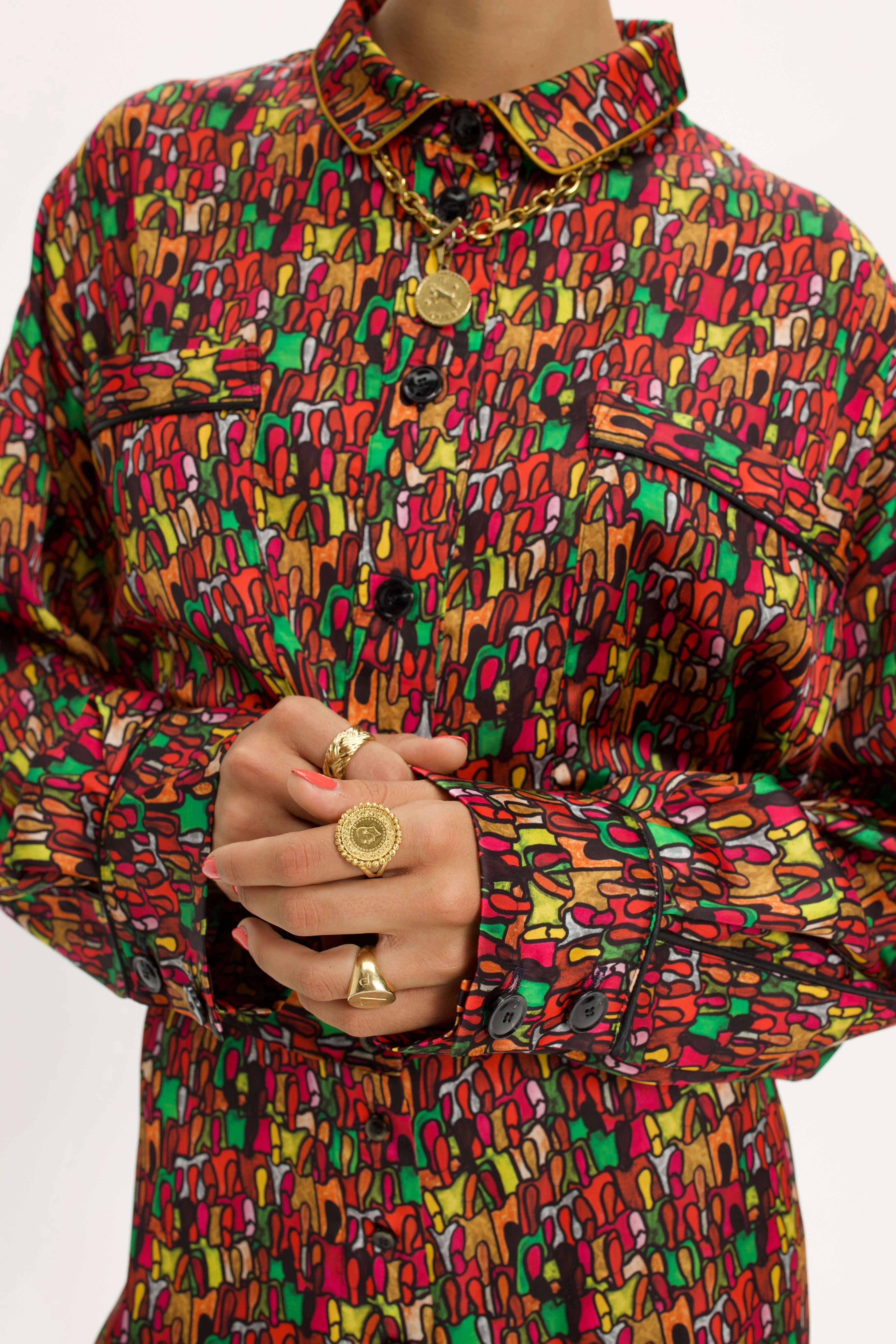 Astree Shirt in Crowd Print