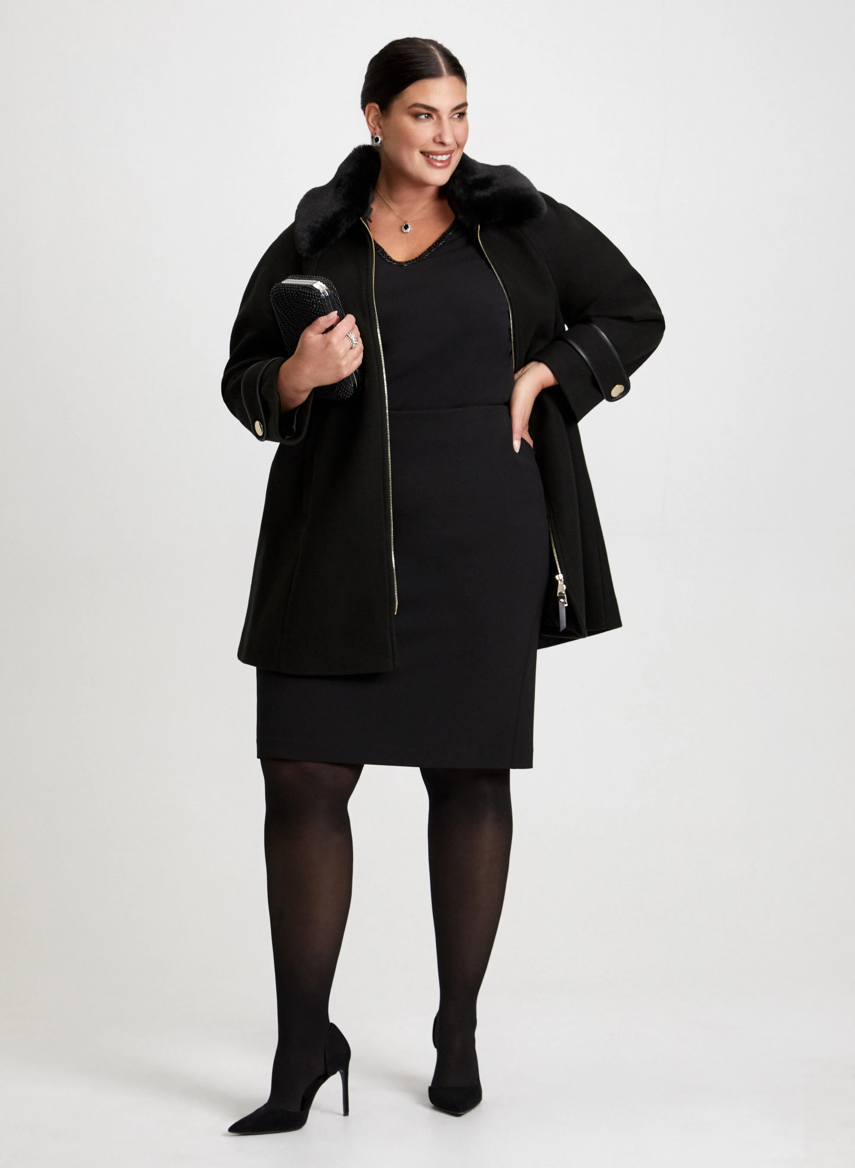 Haut à col en V perlé & Manteau en laine mélangée