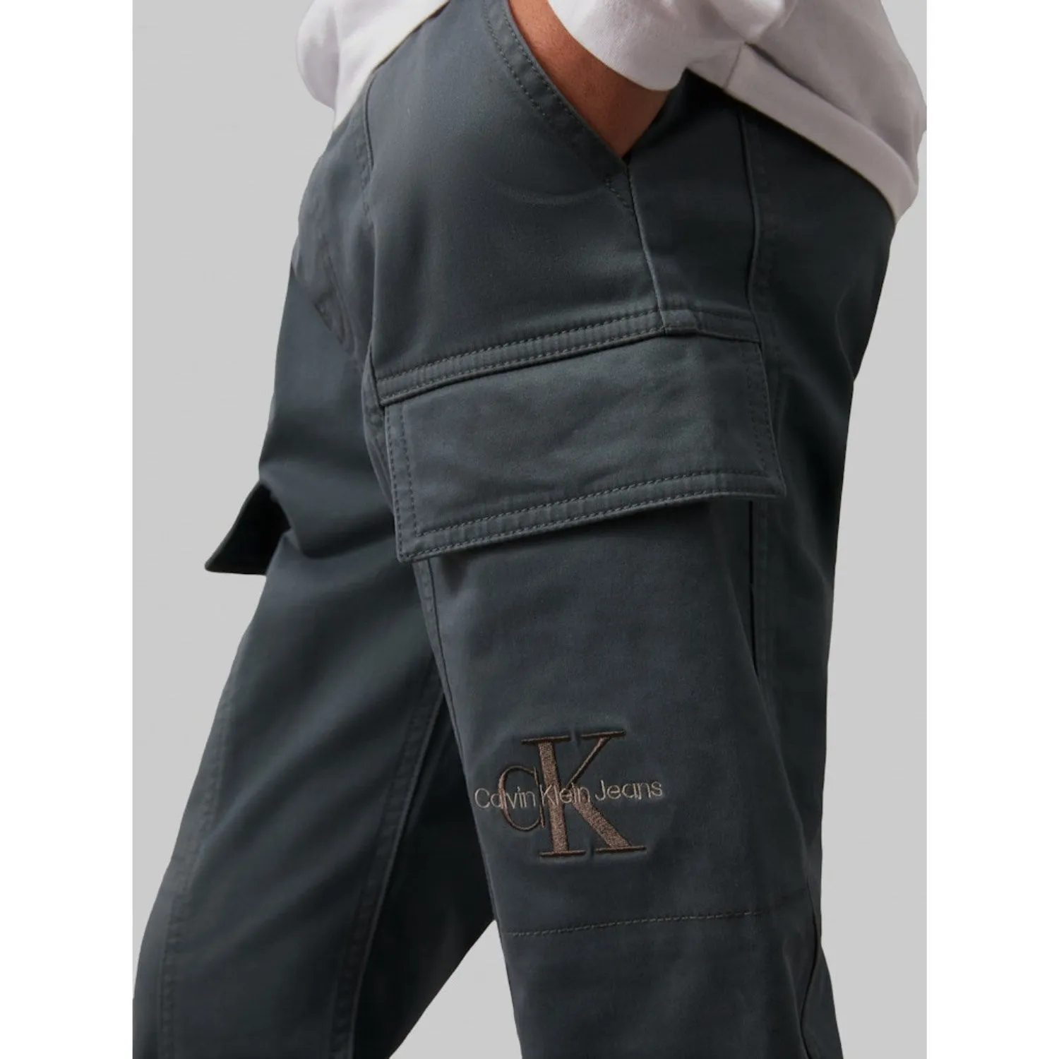 Calvin Klein Pantalon Cargo Tissé Essentiel Gris Infini Calvin Klein