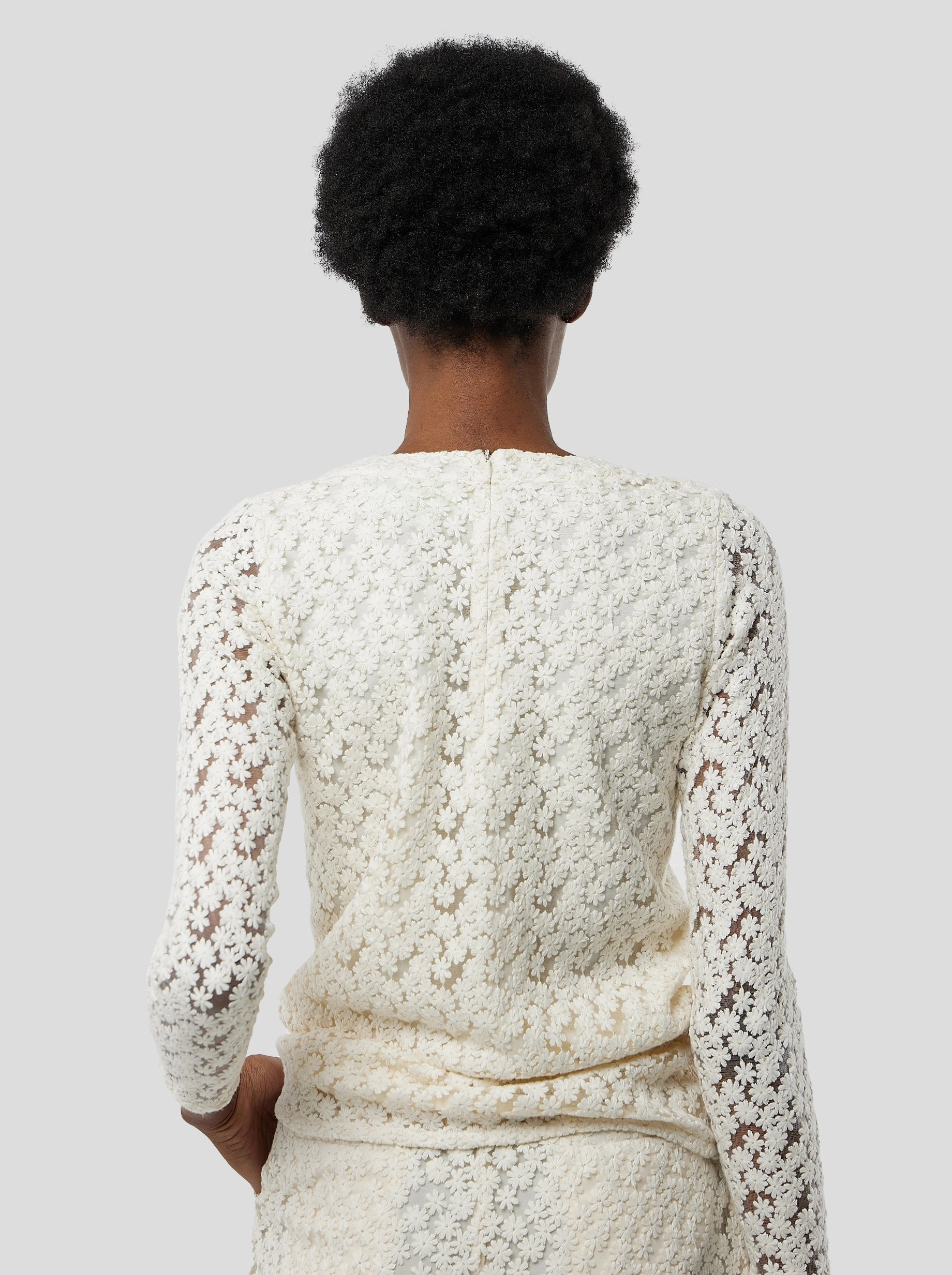 Cloud Top in Albatre Lace
