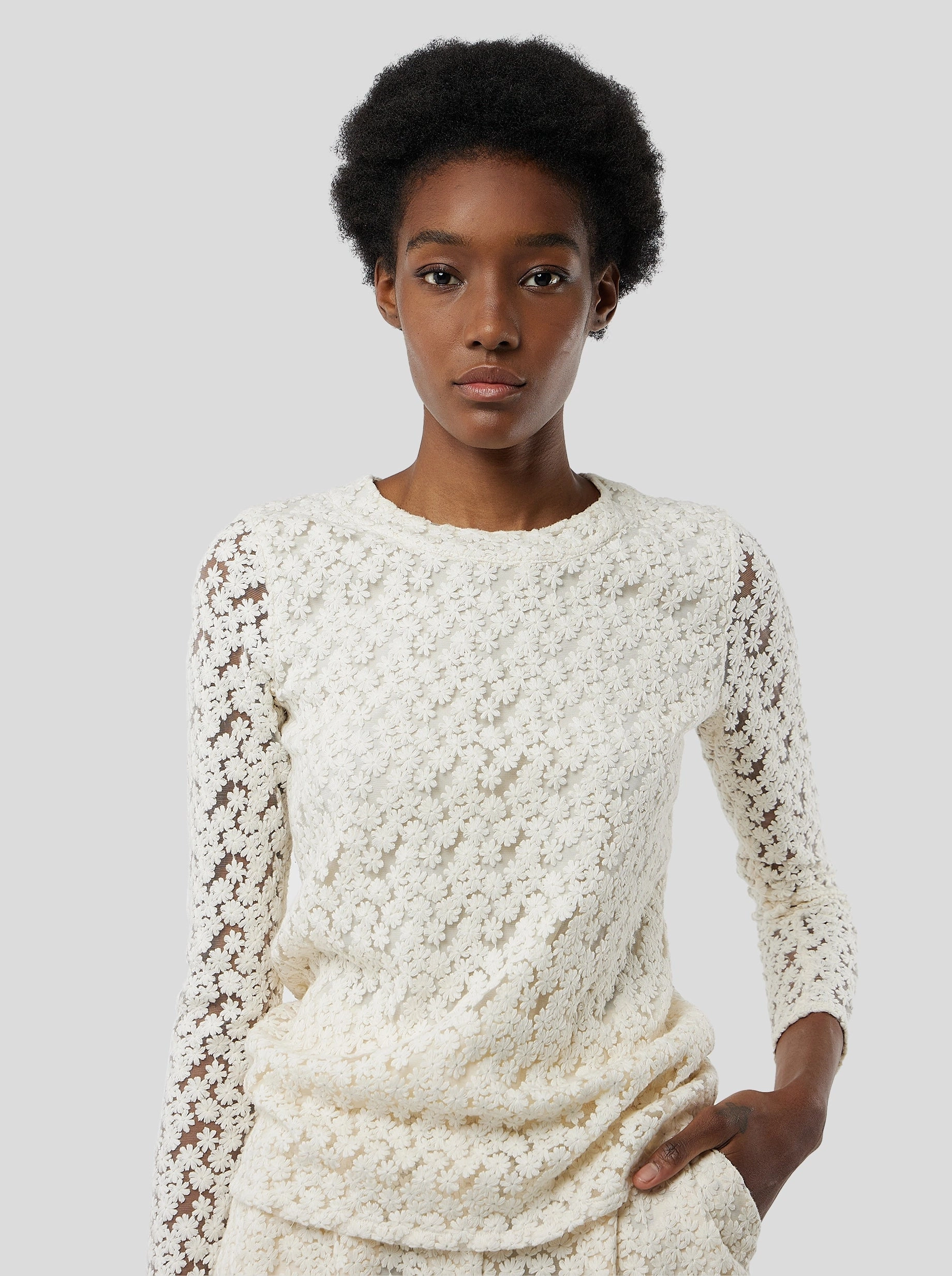 Cloud Top in Albatre Lace