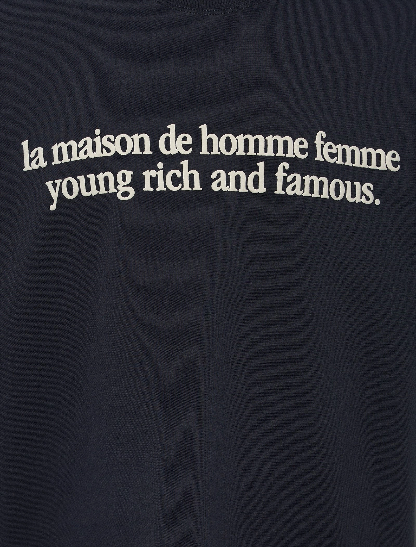 MAISON TEE DÉTRUITE