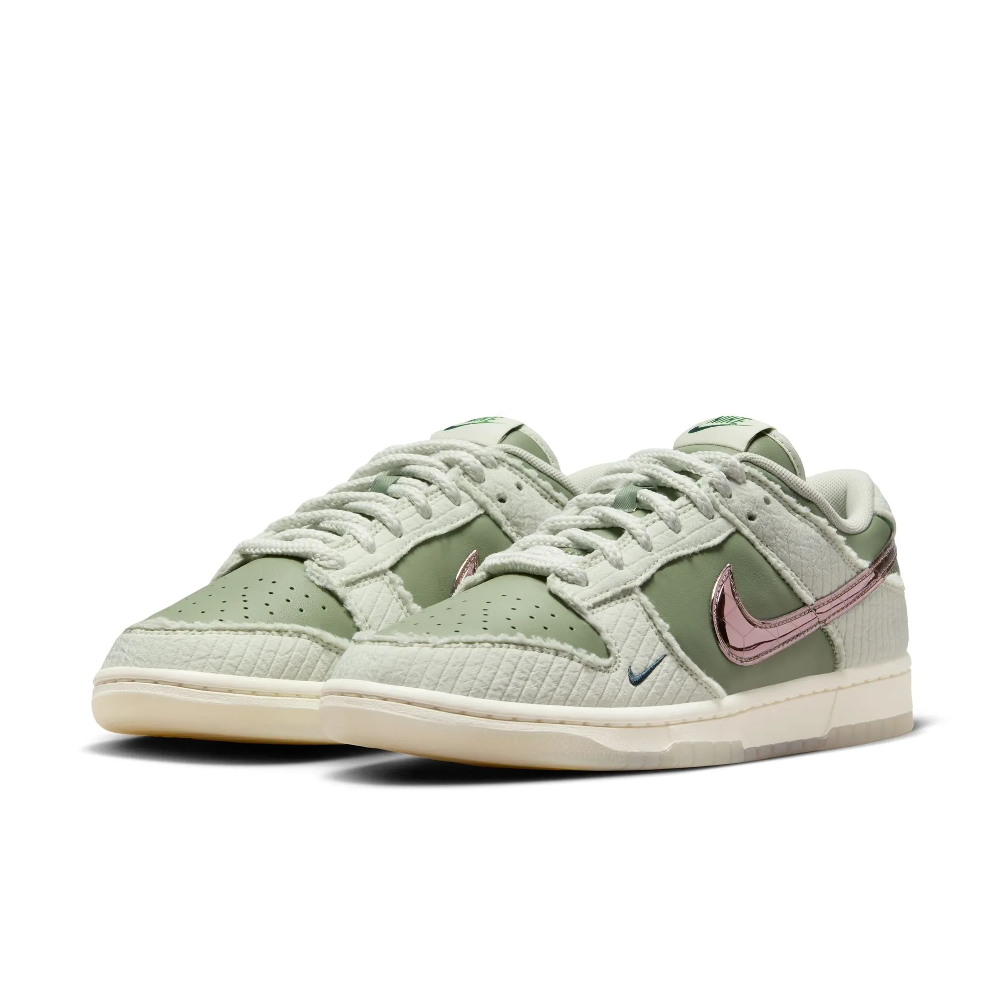 Dunk Low Retro Premium 