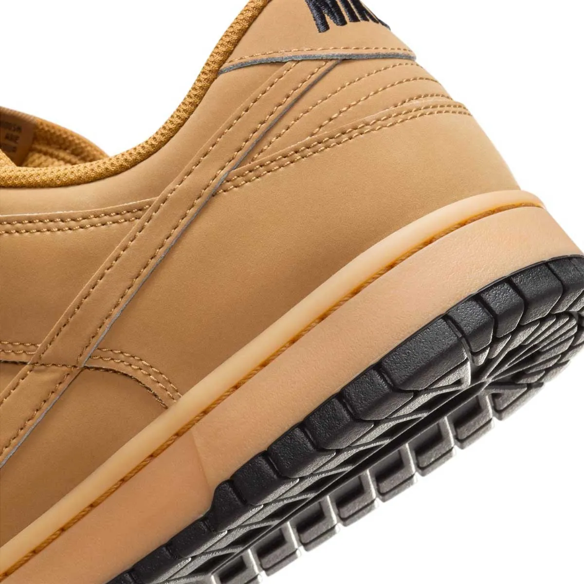 Dunk Low Retro SE 'Blé Bas'