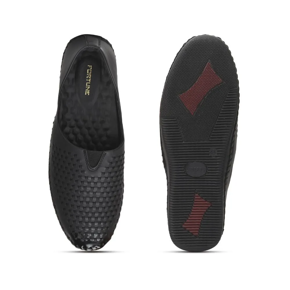 Chaussures Casual Mojari Noir Fortune Pour Hommes Avn-40 Par Liberty