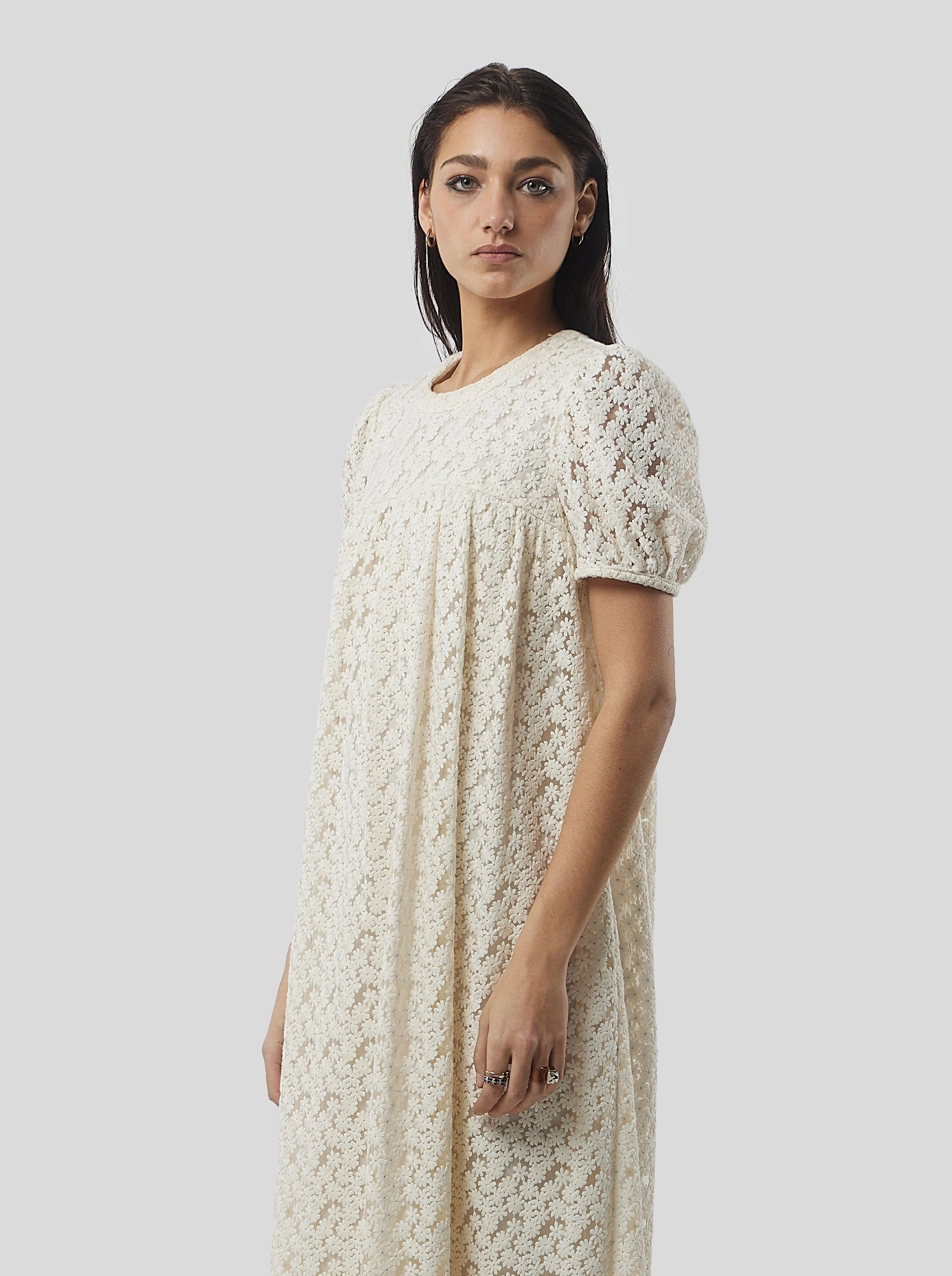 Robe Gaya en Dentelle Albâtre