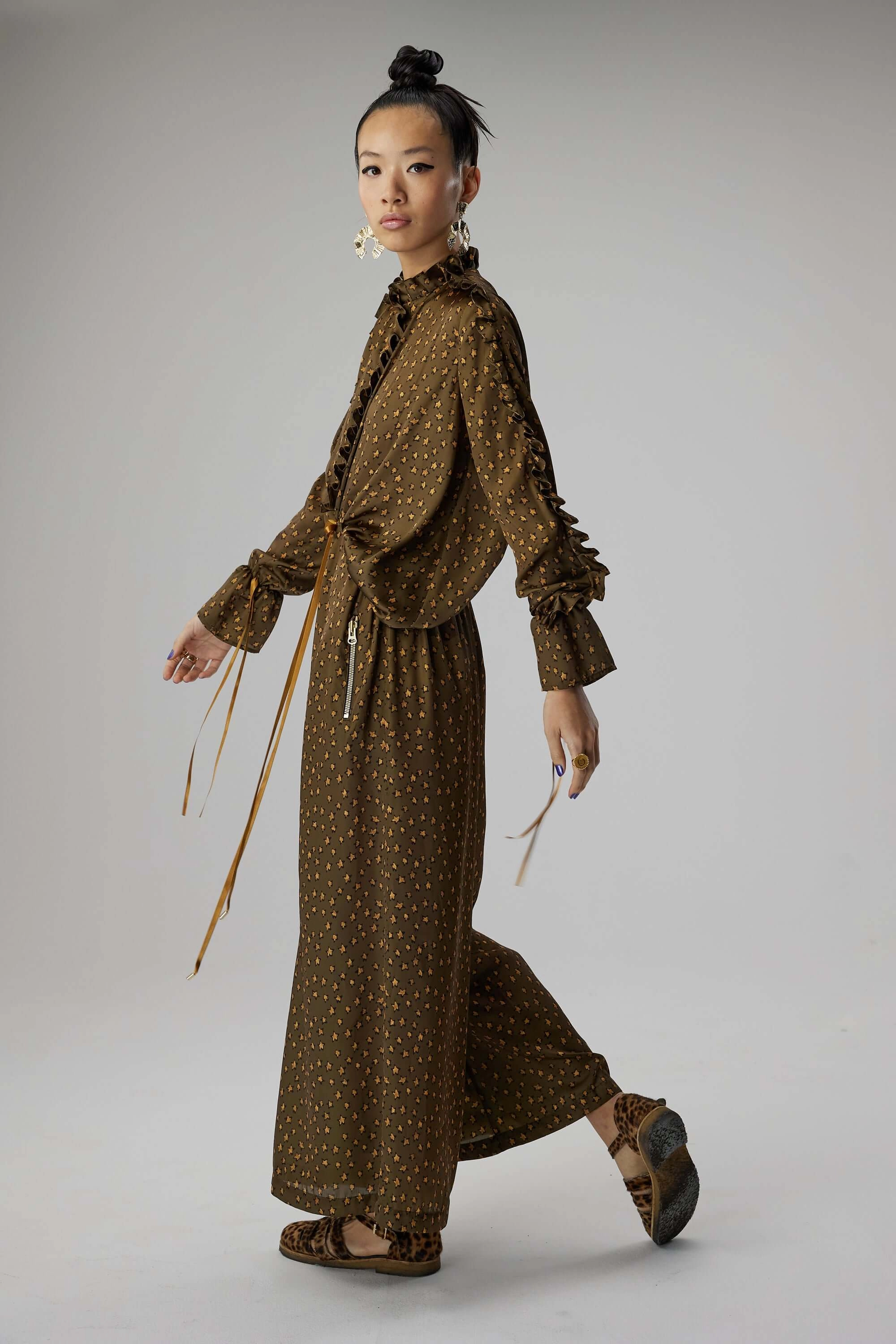 Gil jumpsuit in bark Messy Stars print