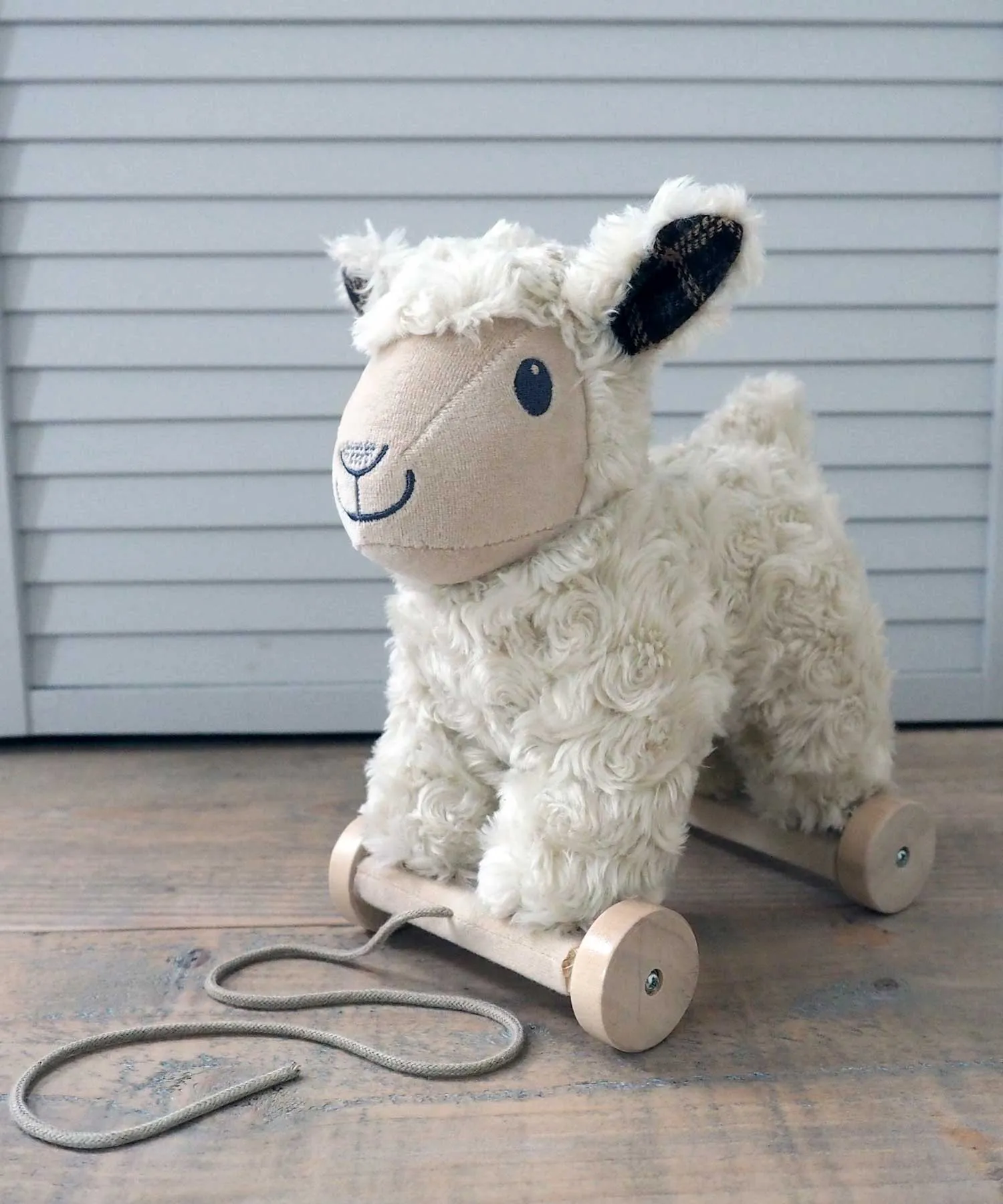 Jouet à tirer Mouton Lambert