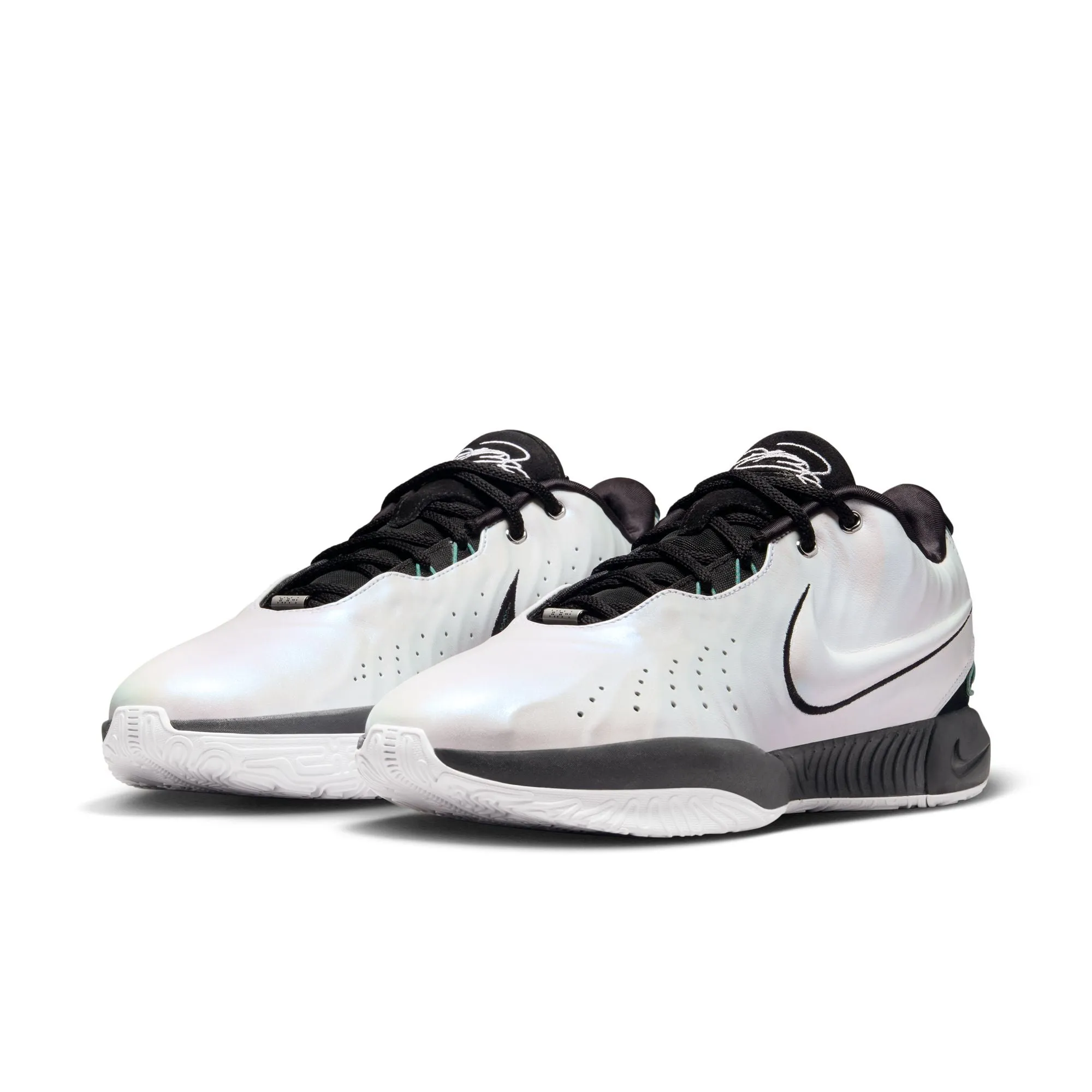 Lebron XXI 