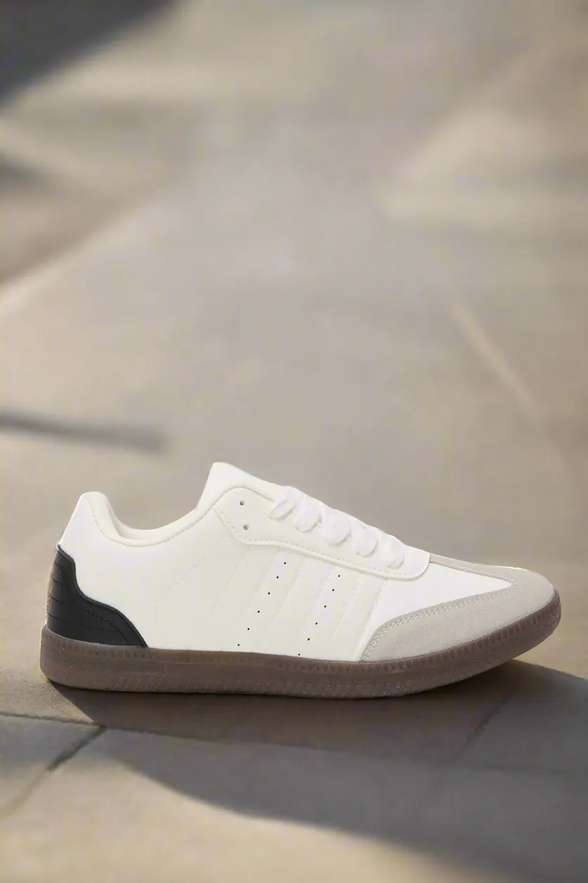 Baskets à bloc en matière beige pour homme