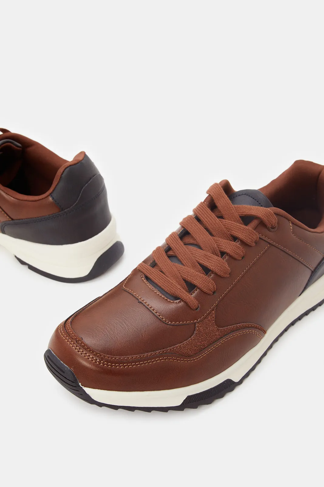 Baskets bloc en matière marron pour hommes