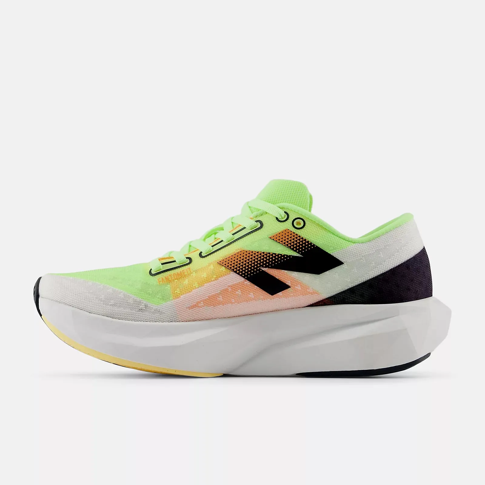New Balance Femmes Fuelcell Rebel v4 - Blanc avec vert citron délavé et mangue intense (WFCXLA4) New Balance
