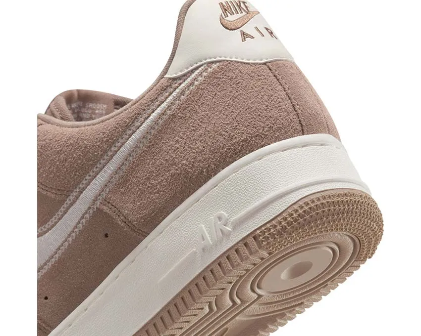 Nike Chaussures Nike Air Force 1 '07 LV8 