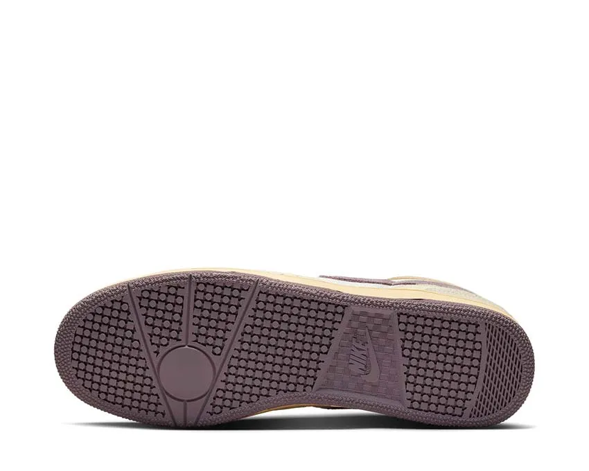 Chaussures Nike Attack 