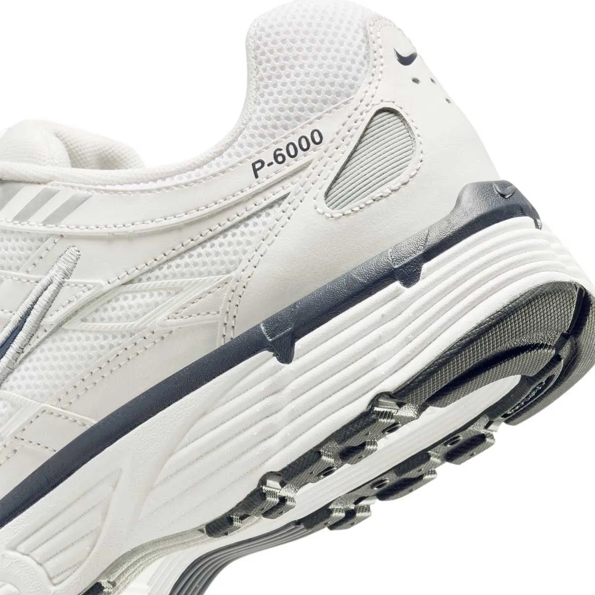 P-6000 'Blanc Bleu Foncé'