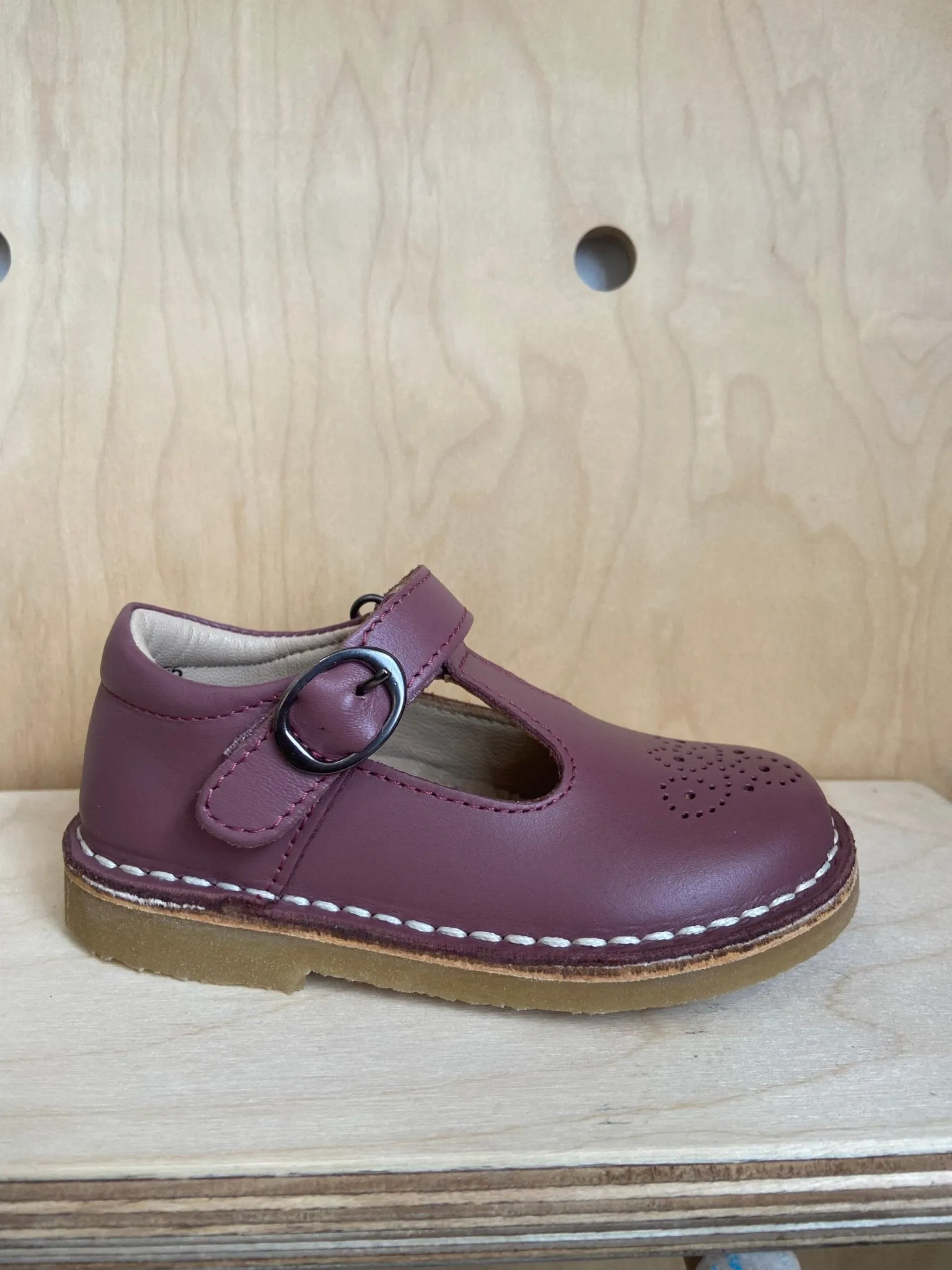 Petasil : Chaussures à scratch Susy T-Bar - Lavande Roma