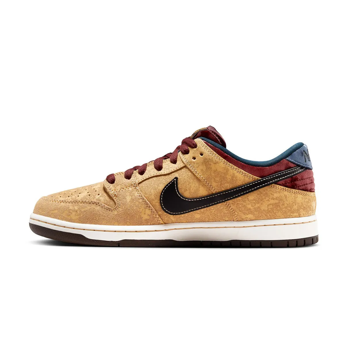 SB Dunk Low Pro 'Cité du Cinéma'