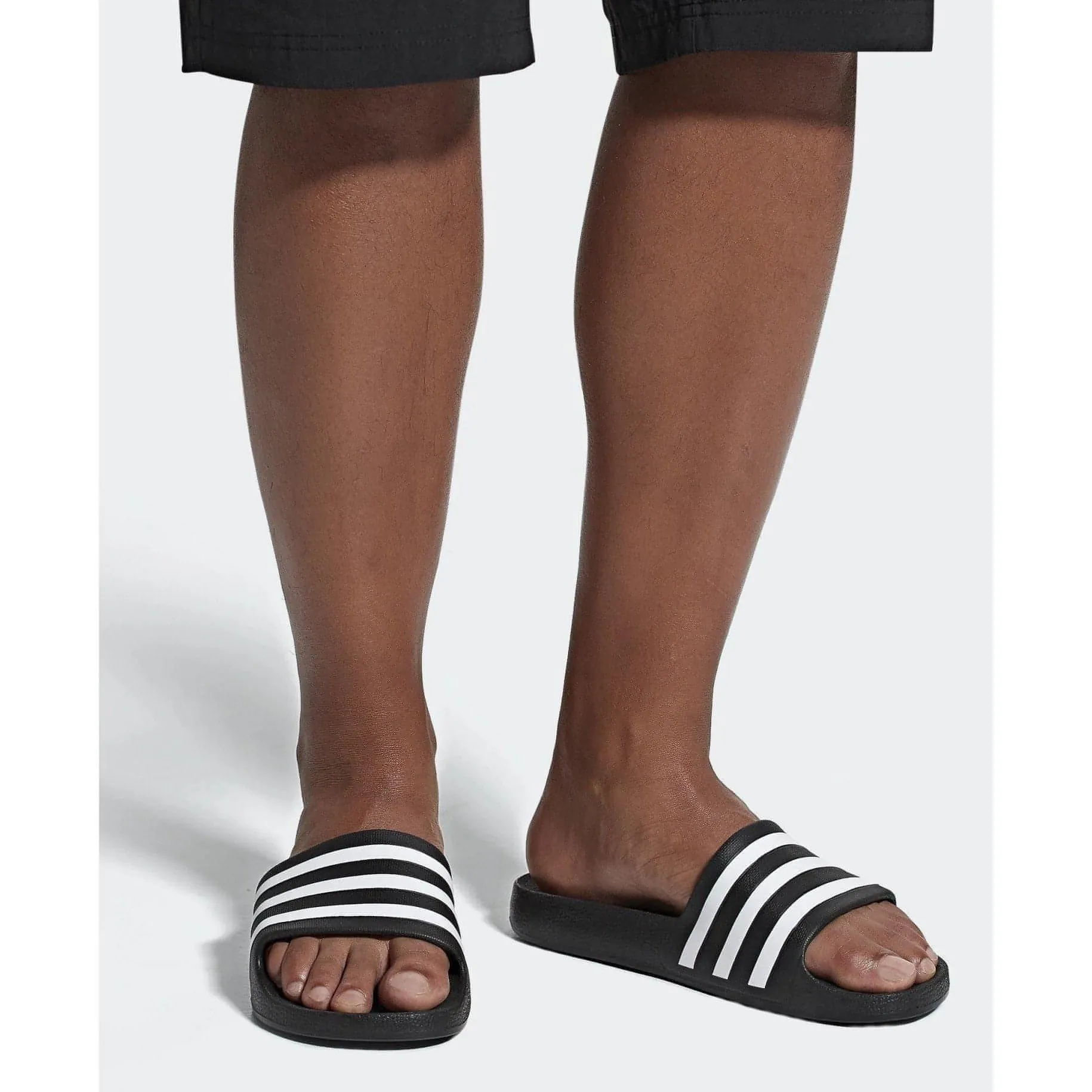 Chaussures Adidas pour hommes Adilette Aqua Slides - Noir