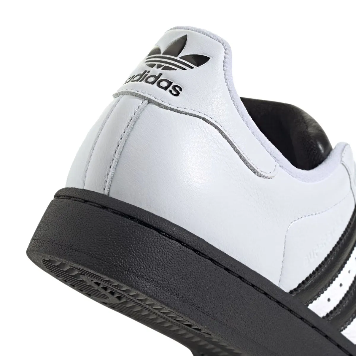Superstar II 'Noyau Blanc Nuage Noir'