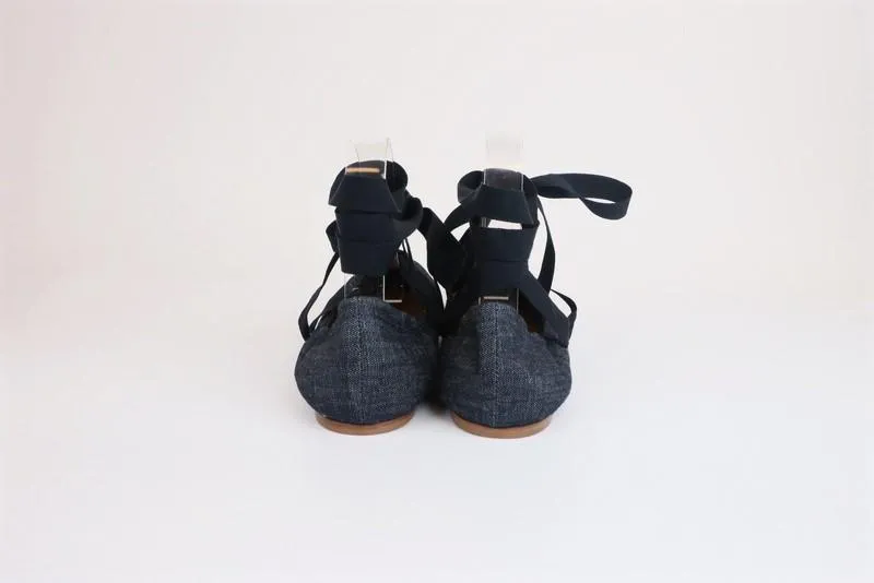Tomas Maier Escarpins à Lacets Denim Bleu Foncé Taille 8.5 Nouveau avec Enroulement de Cheville et Bout Pointu