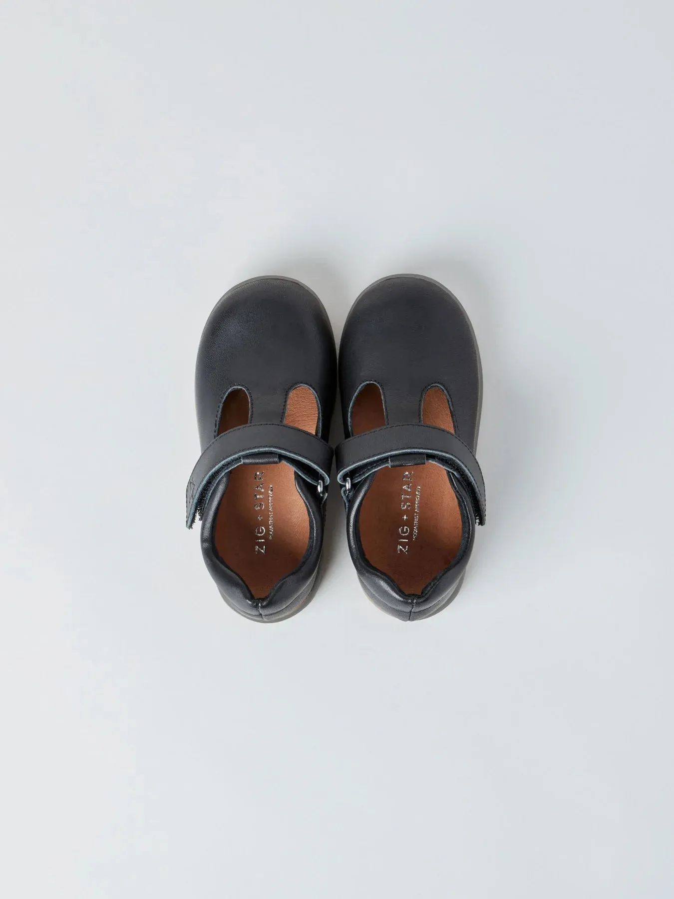 Zig & Star : Chaussures d'école pour filles Astro en cuir noir - Noir